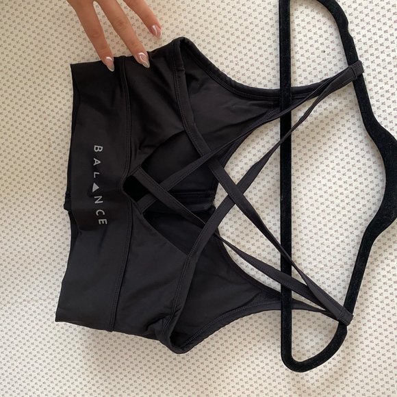 Balance Athletics Zip up front sports bra - Picture 3 of 5